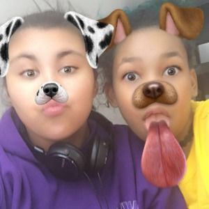 Meet your Posher, Sarah and addie gaming